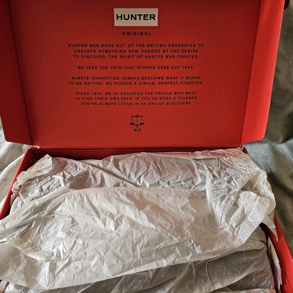 Hunter Womens Refined Slim Fit Rubber Mid-Calf Rain Boots Size 7 Muck Boots - Picture 2 of 14